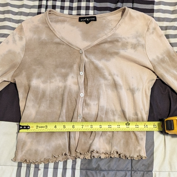 Tie dye tan cropped button up sweatshirt - Picture 3 of 6